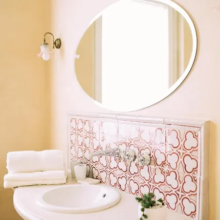 Nontiscordardime לינה וארוחת בוקר