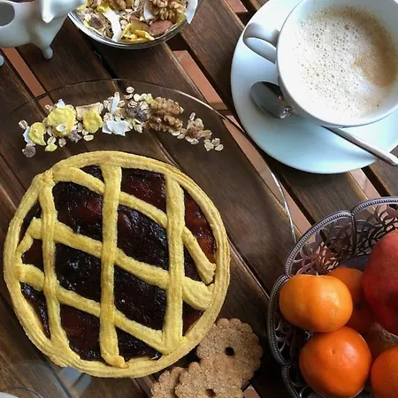 Alojamento de Acomodação e Pequeno-almoço Nontiscordardime 4*
